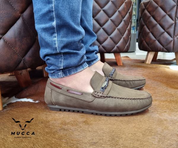 REF: 659 Nobuck Vison x Versalles Coñag x Trenza Antifaz – Turin – Mucca